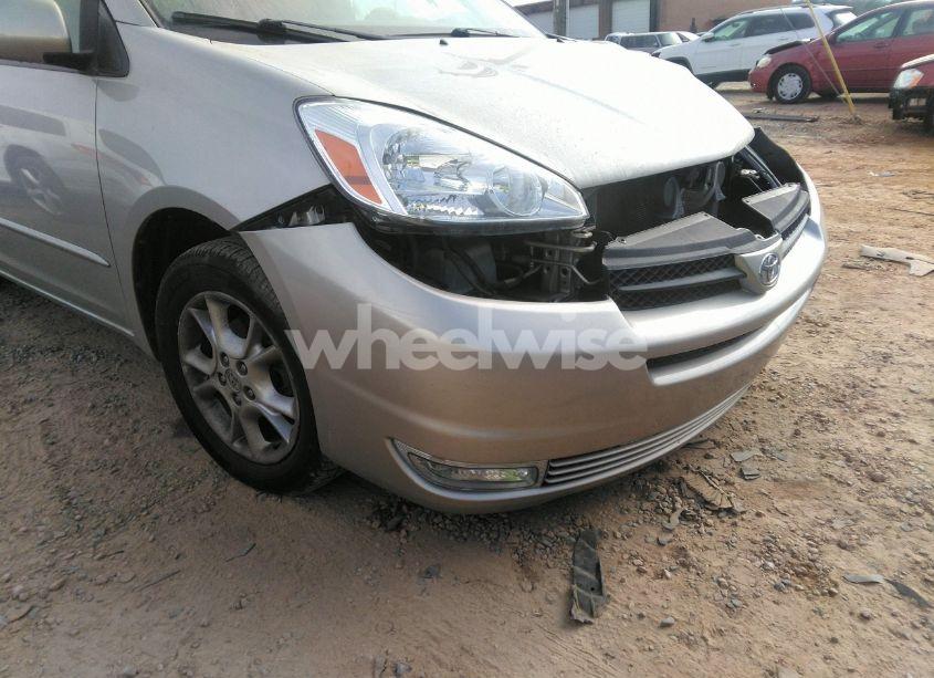 Photo 15 of 2005 Toyota Sienna XLE (VIN 5TDBA22C85S052649)