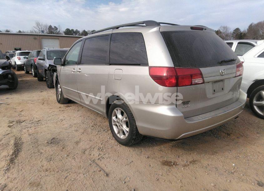Photo 3 of 2005 Toyota Sienna XLE (VIN 5TDBA22C85S052649)