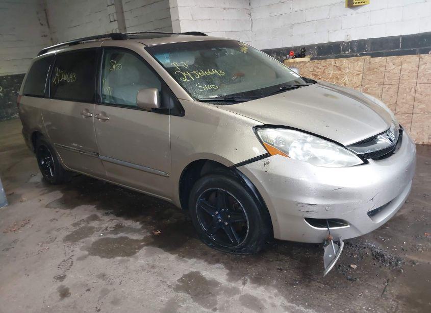 2006 Toyota Sienna XLE LIMITED (VIN 5TDBA22C86S075706) main photo