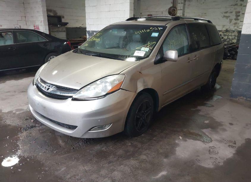 Photo 2 of 2006 Toyota Sienna XLE LIMITED (VIN 5TDBA22C86S075706)