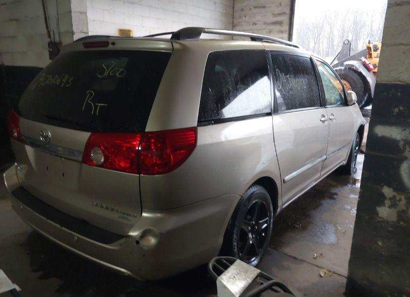 Photo 4 of 2006 Toyota Sienna XLE LIMITED (VIN 5TDBA22C86S075706)