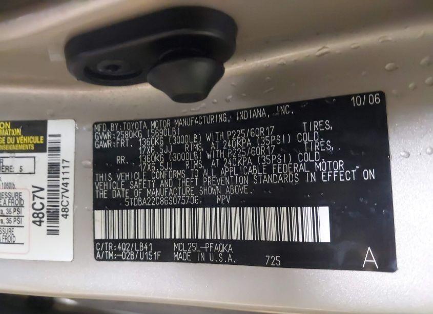 Photo 9 of 2006 Toyota Sienna XLE LIMITED (VIN 5TDBA22C86S075706)