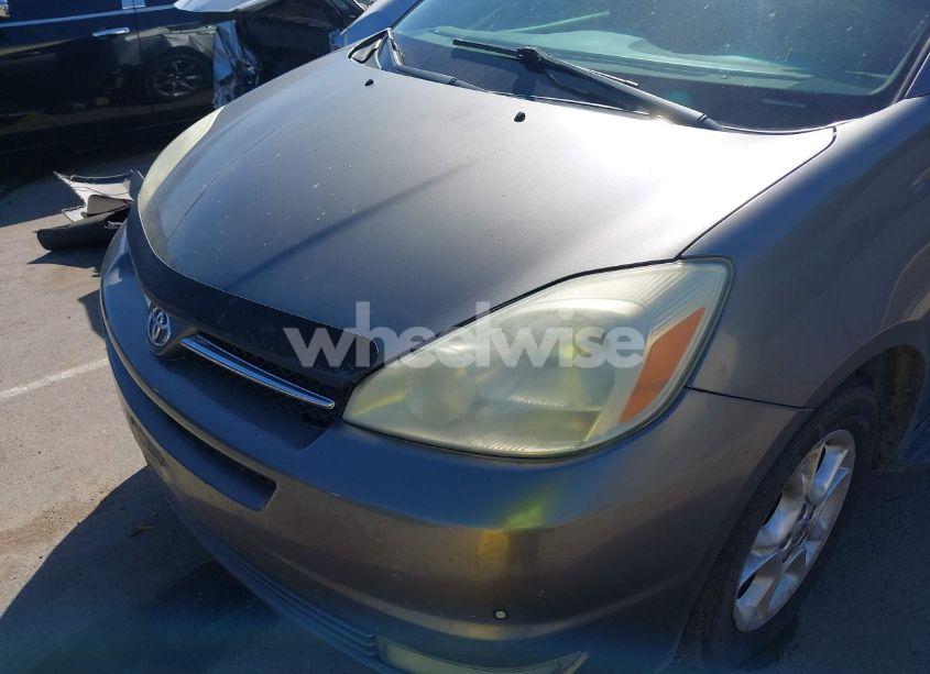 Photo 6 of 2004 Toyota Sienna XLE LIMITED (VIN 5TDBA22C94S009274)
