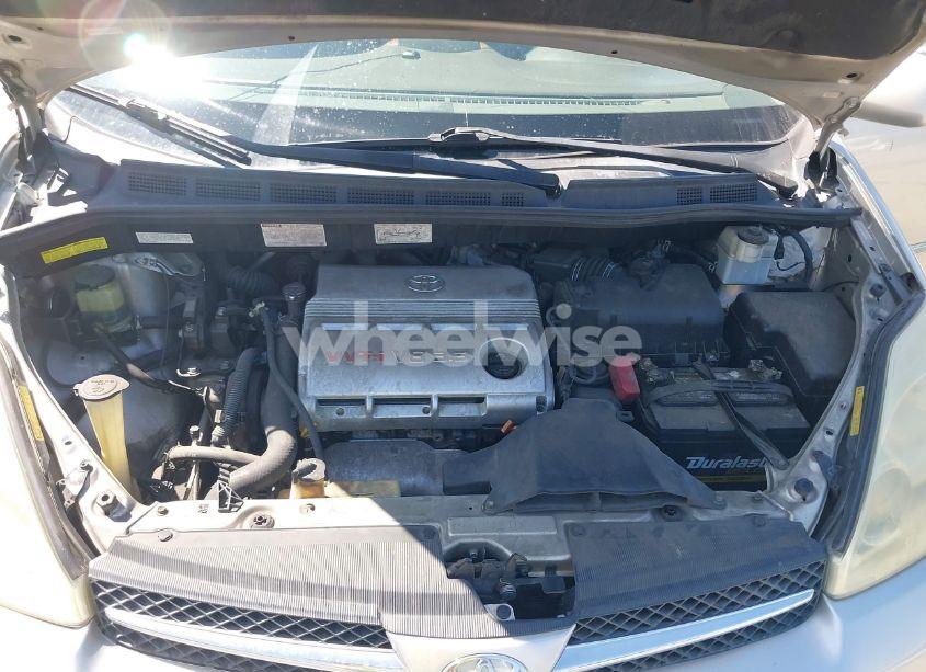 Photo 10 of 2004 Toyota Sienna XLE LIMITED (VIN 5TDBA22C94S027886)