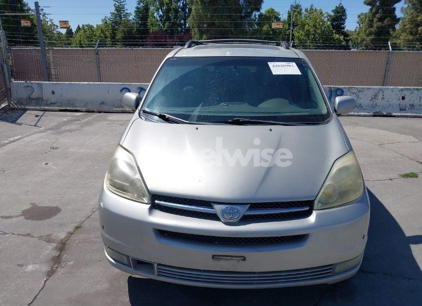 Photo 6 of 2004 Toyota Sienna XLE LIMITED (VIN 5TDBA22C94S027886)