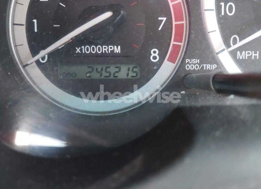 Photo 7 of 2004 Toyota Sienna XLE LIMITED (VIN 5TDBA22C94S027886)