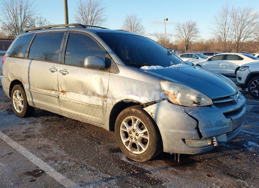 Photo 6 of 2005 Toyota Sienna XLE LIMITED (VIN 5TDBA22C95S047413)