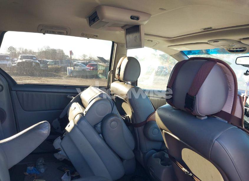 Photo 8 of 2006 Toyota Sienna XLE LIMITED (VIN 5TDBA22C96S059398)