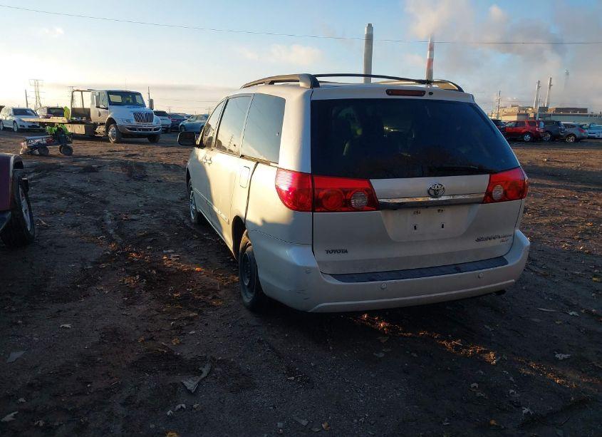 Photo 3 of 2006 Toyota Sienna XLE LIMITED (VIN 5TDBA22C96S069347)