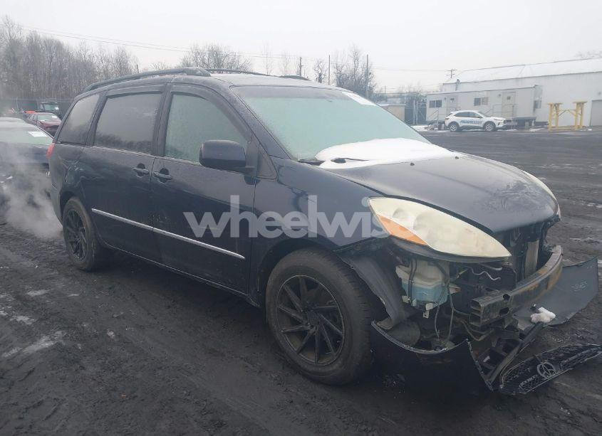 2006 Toyota Sienna XLE LIMITED (VIN 5TDBA22C96S071065) main photo