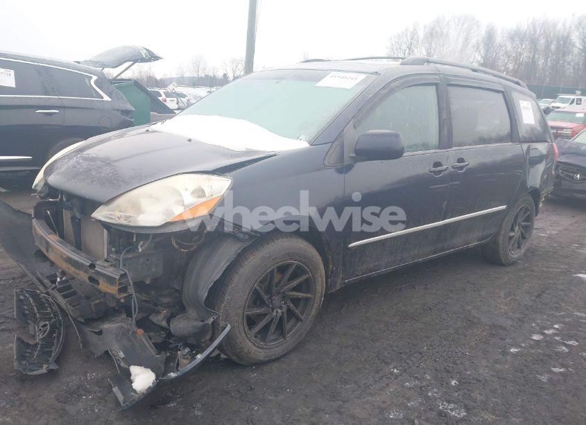 Photo 2 of 2006 Toyota Sienna XLE LIMITED (VIN 5TDBA22C96S071065)