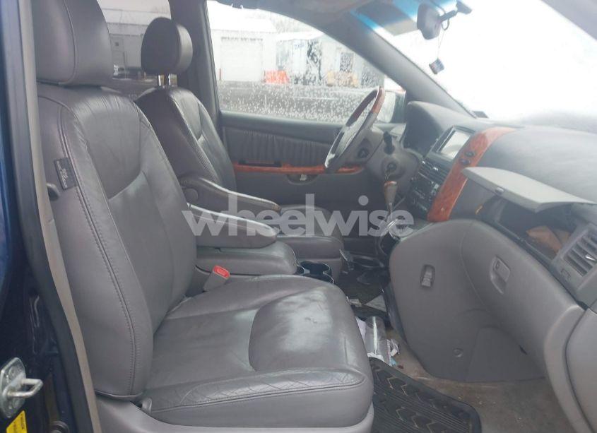 Photo 5 of 2006 Toyota Sienna XLE LIMITED (VIN 5TDBA22C96S071065)