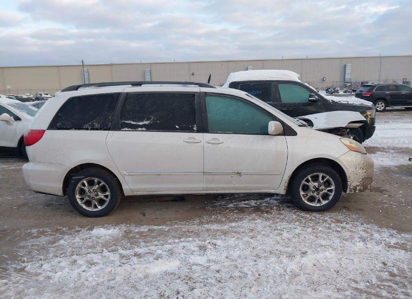 Photo 13 of 2006 Toyota Sienna XLE LIMITED (VIN 5TDBA22C96S073110)