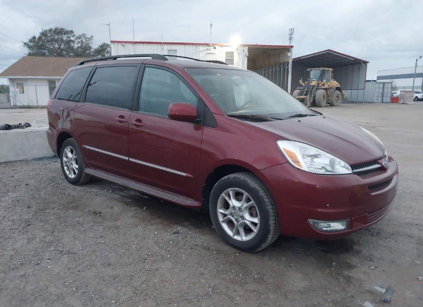 2004 Toyota Sienna XLE LIMITED (VIN 5TDBA22CX4S020073) main photo