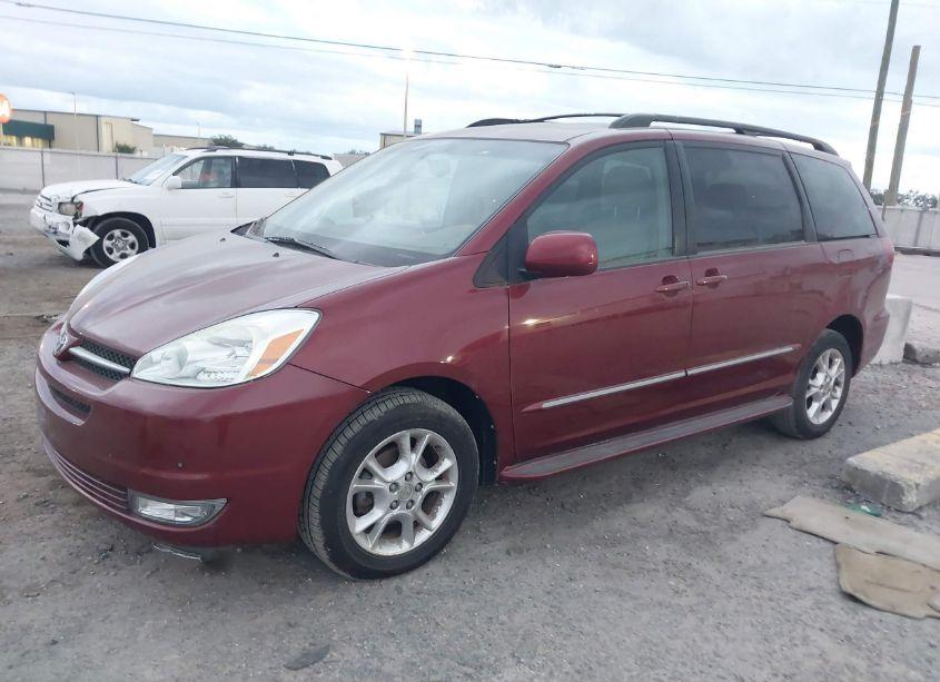 Photo 2 of 2004 Toyota Sienna XLE LIMITED (VIN 5TDBA22CX4S020073)
