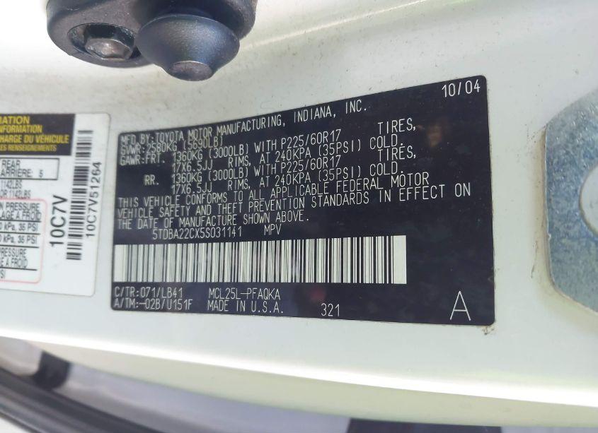 Photo 9 of 2005 Toyota Sienna XLE (VIN 5TDBA22CX5S031141)