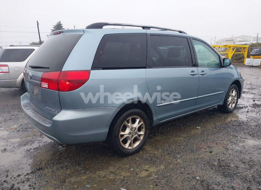 Photo 4 of 2005 Toyota Sienna XLE (VIN 5TDBA22CX5S031298)