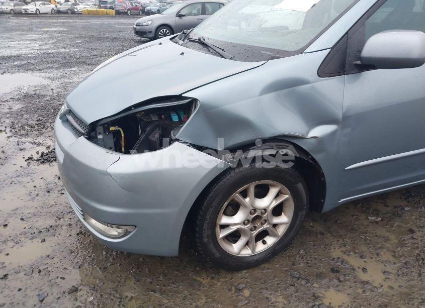 Photo 6 of 2005 Toyota Sienna XLE (VIN 5TDBA22CX5S031298)