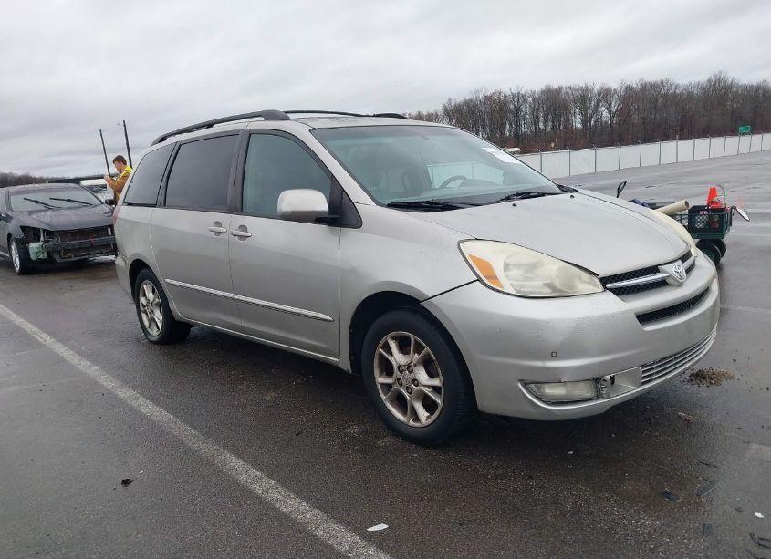 2005 Toyota Sienna XLE LIMITED (VIN 5TDBA22CX5S039773) main photo