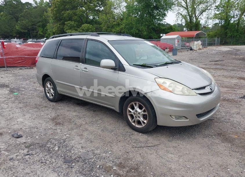 2006 Toyota Sienna XLE/XLE LIMITED (VIN 5TDBA22CX6S061659) main photo