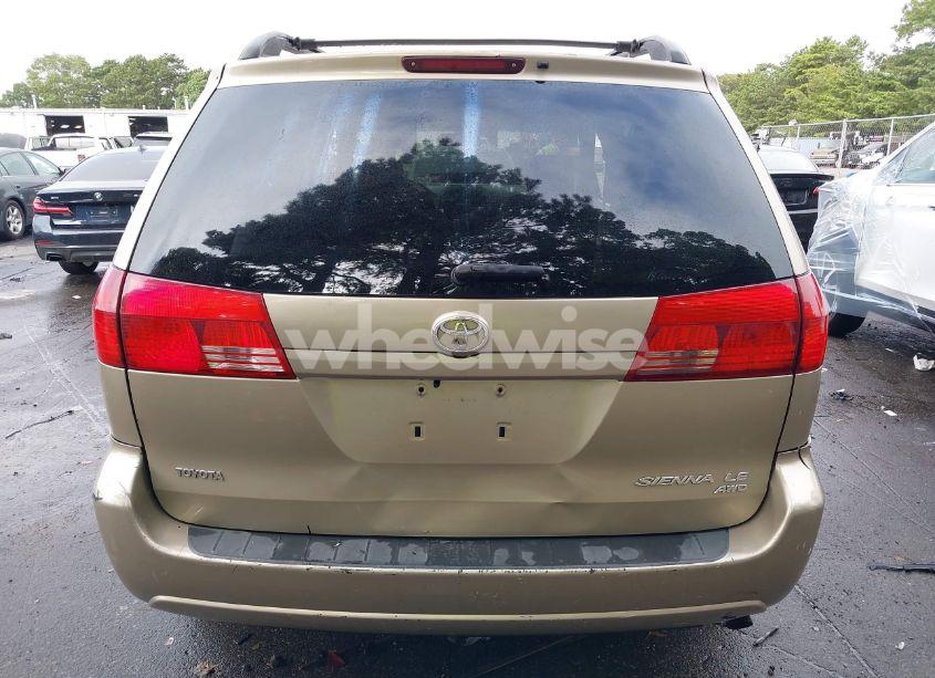 Photo 16 of 2004 Toyota Sienna LE (VIN 5TDBA23C04S008190)