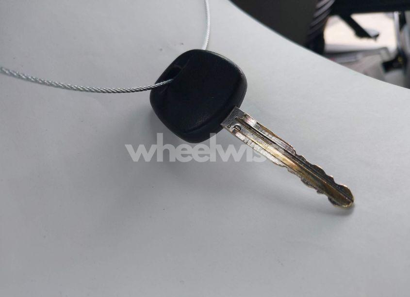 Photo 11 of 2004 Toyota Sienna LE (VIN 5TDBA23C04S018430)