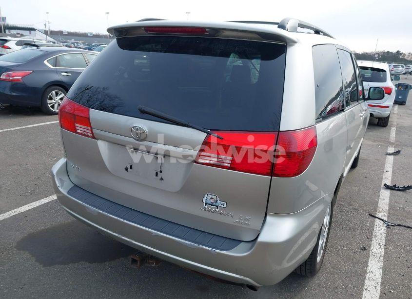 Photo 16 of 2004 Toyota Sienna LE (VIN 5TDBA23C04S018430)