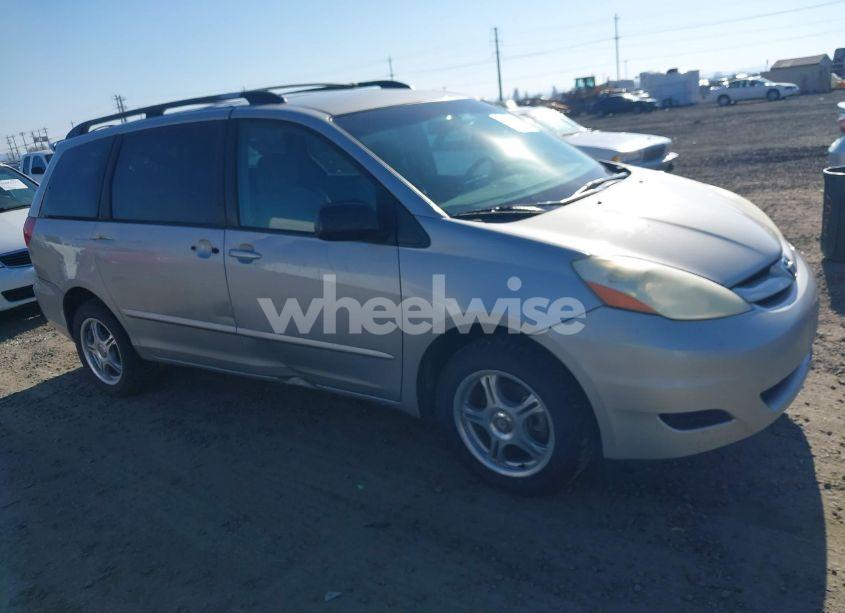 2006 Toyota Sienna LE (VIN 5TDBA23C06S064777) main photo