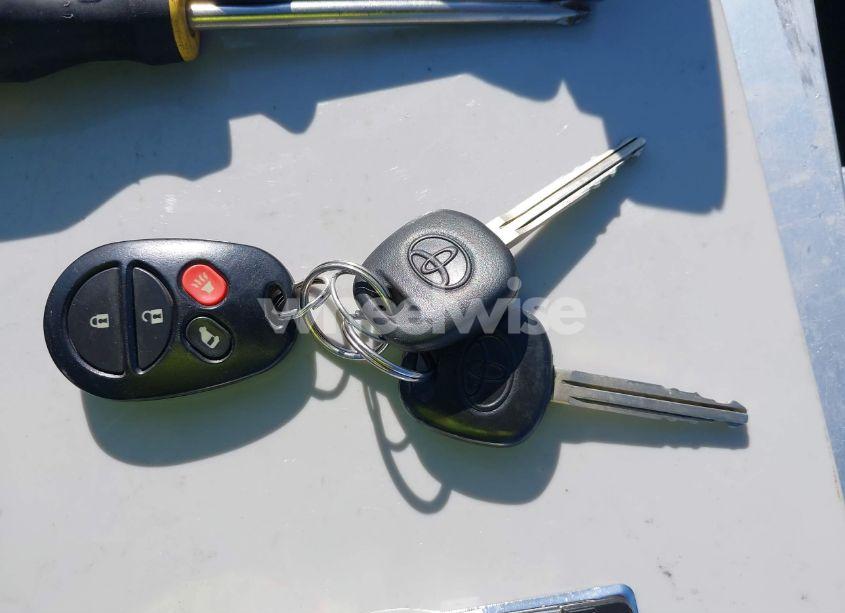 Photo 11 of 2006 Toyota Sienna LE (VIN 5TDBA23C06S064777)