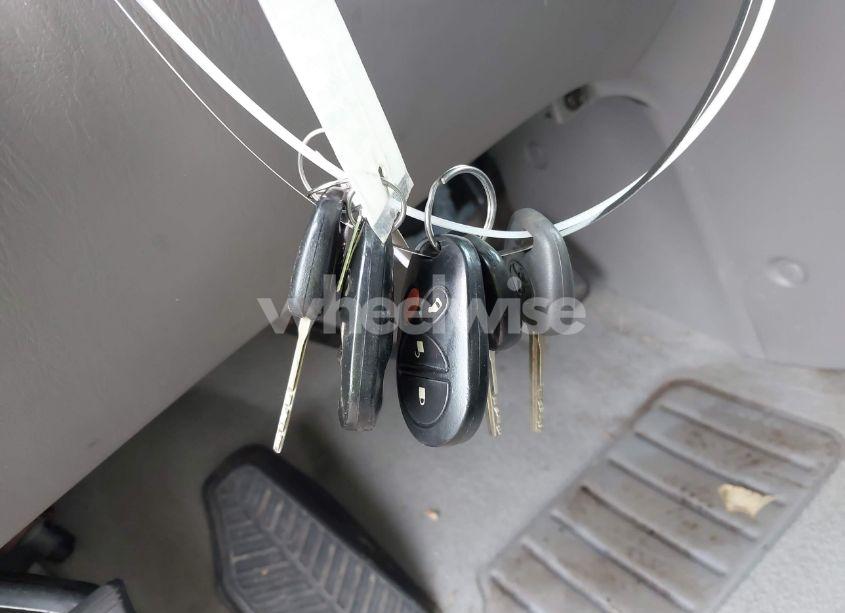 Photo 11 of 2004 Toyota Sienna LE (VIN 5TDBA23C14S015102)