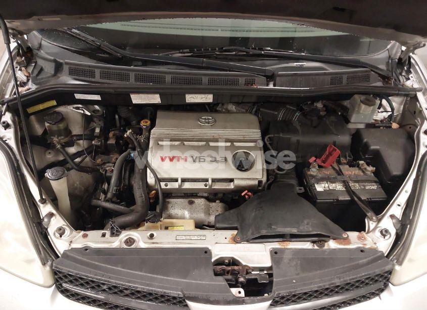 Photo 10 of 2004 Toyota Sienna LE (VIN 5TDBA23C34S007356)