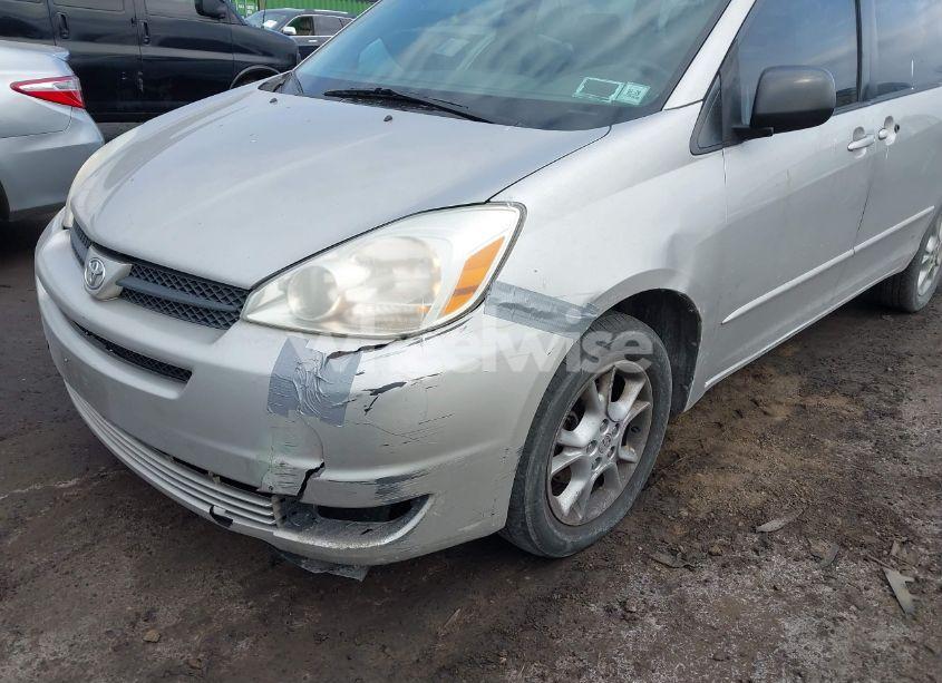 Photo 6 of 2005 Toyota Sienna LE (VIN 5TDBA23C35S049513)