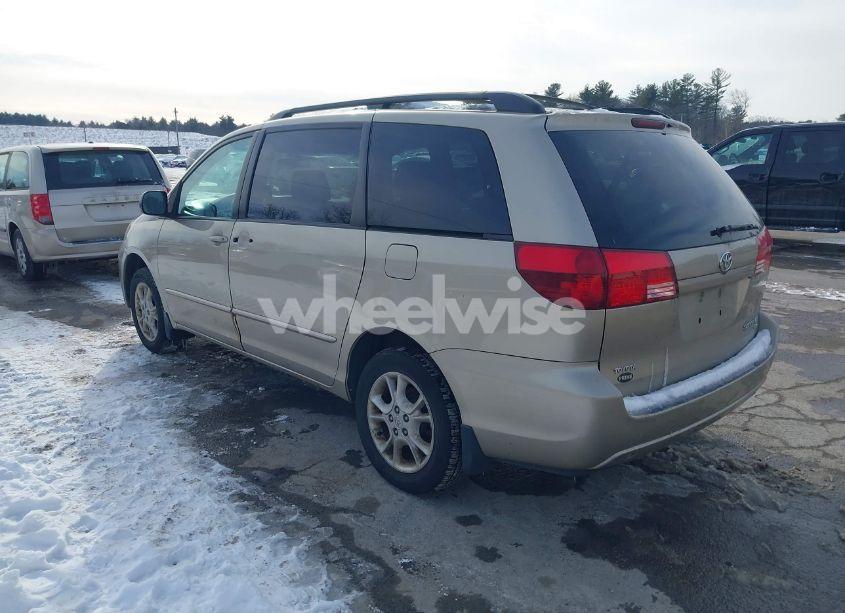 Photo 3 of 2005 Toyota Sienna LE (VIN 5TDBA23C45S051125)