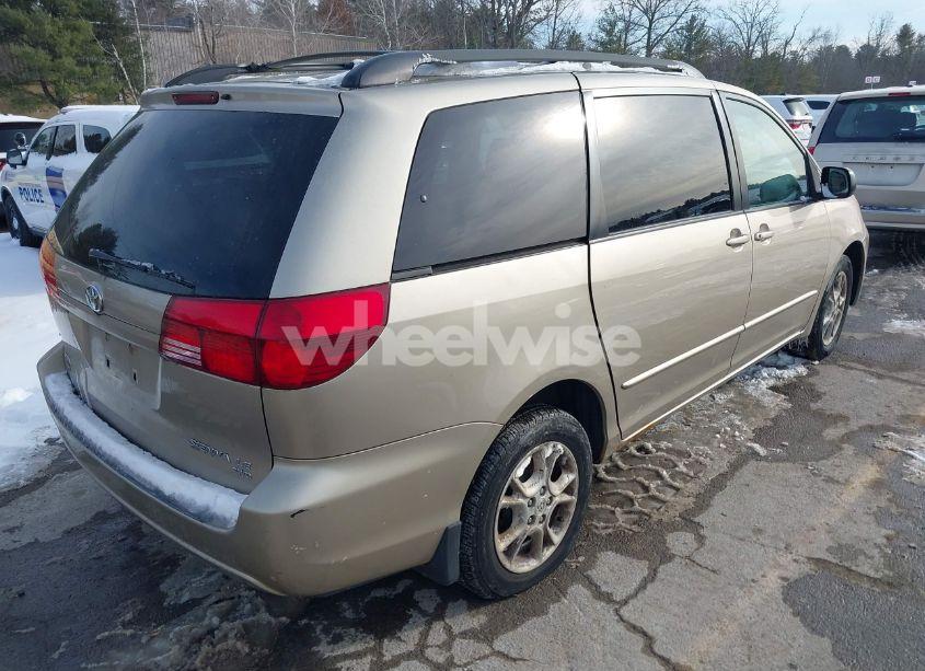 Photo 4 of 2005 Toyota Sienna LE (VIN 5TDBA23C45S051125)