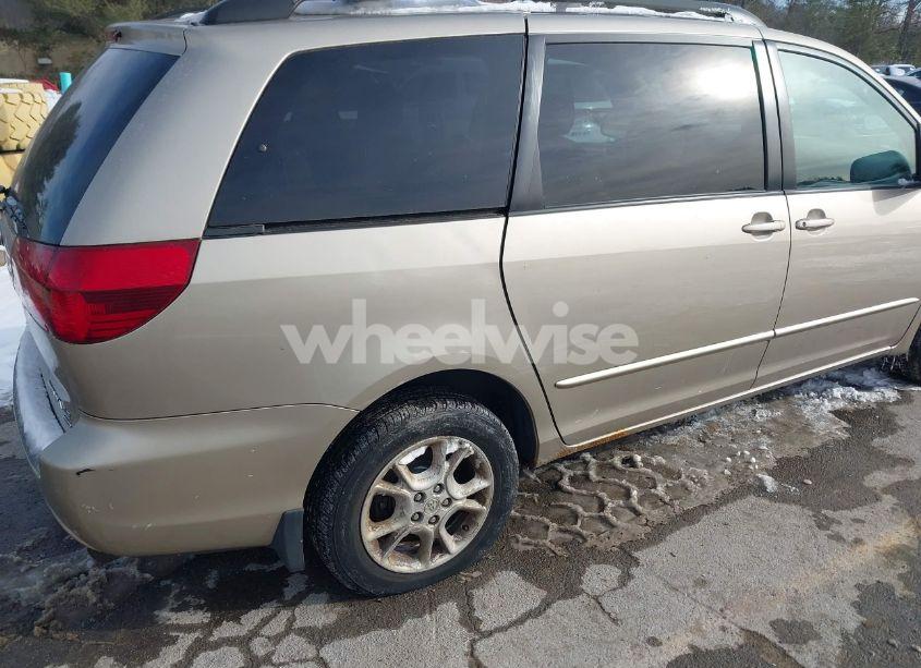 Photo 6 of 2005 Toyota Sienna LE (VIN 5TDBA23C45S051125)