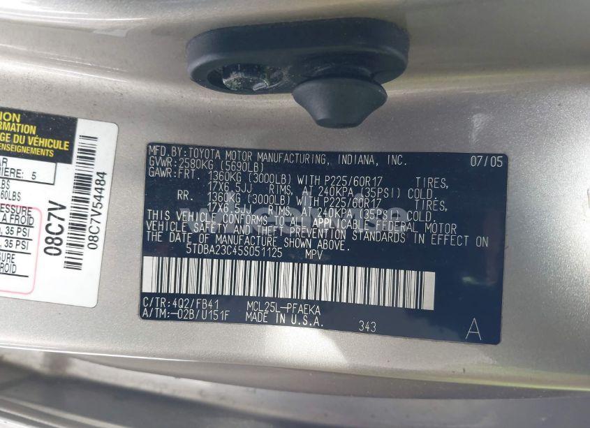 Photo 9 of 2005 Toyota Sienna LE (VIN 5TDBA23C45S051125)