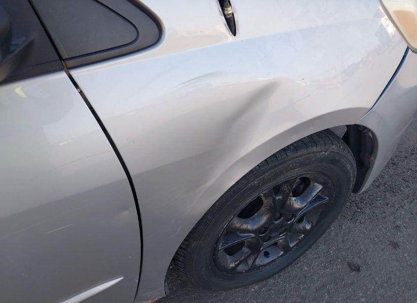 Photo 14 of 2004 Toyota Sienna LE (VIN 5TDBA23C54S006404)