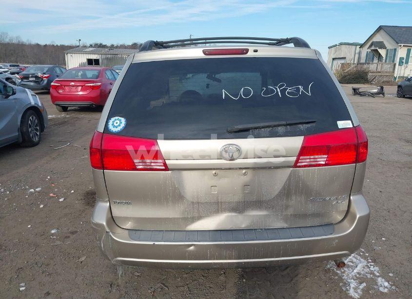 Photo 16 of 2004 Toyota Sienna LE (VIN 5TDBA23C54S006564)