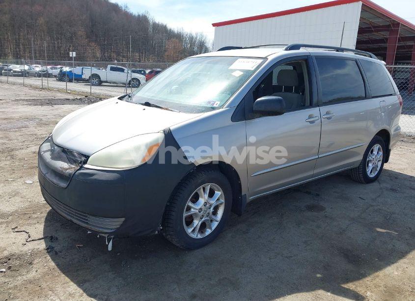 Photo 2 of 2004 Toyota Sienna LE (VIN 5TDBA23C54S023168)