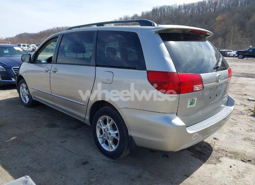 Photo 3 of 2004 Toyota Sienna LE (VIN 5TDBA23C54S023168)