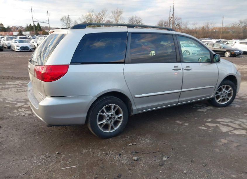 Photo 4 of 2006 Toyota Sienna LE (VIN 5TDBA23C56S074771)