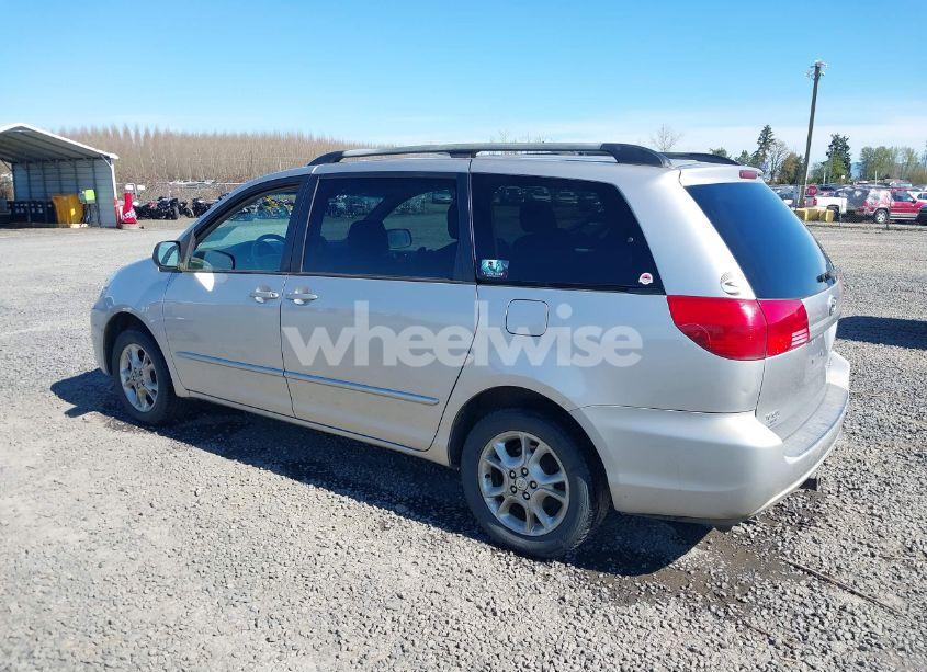Photo 3 of 2004 Toyota Sienna LE (VIN 5TDBA23C64S006444)