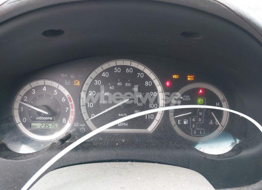 Photo 7 of 2004 Toyota Sienna LE (VIN 5TDBA23C84S007756)