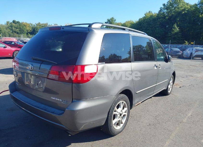 Photo 4 of 2005 Toyota Sienna LE (VIN 5TDBA23C85S036207)