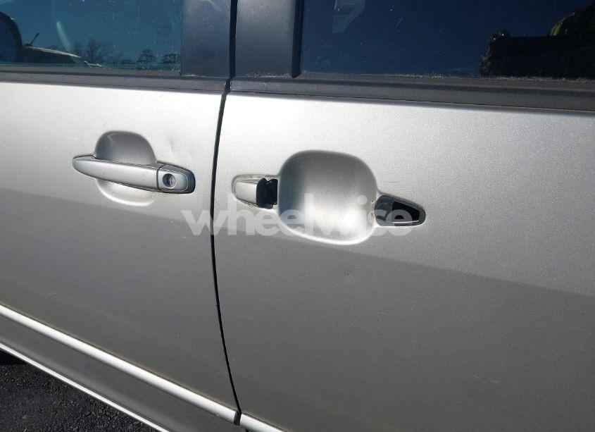 Photo 13 of 2005 Toyota Sienna LE (VIN 5TDBA23C85S041021)