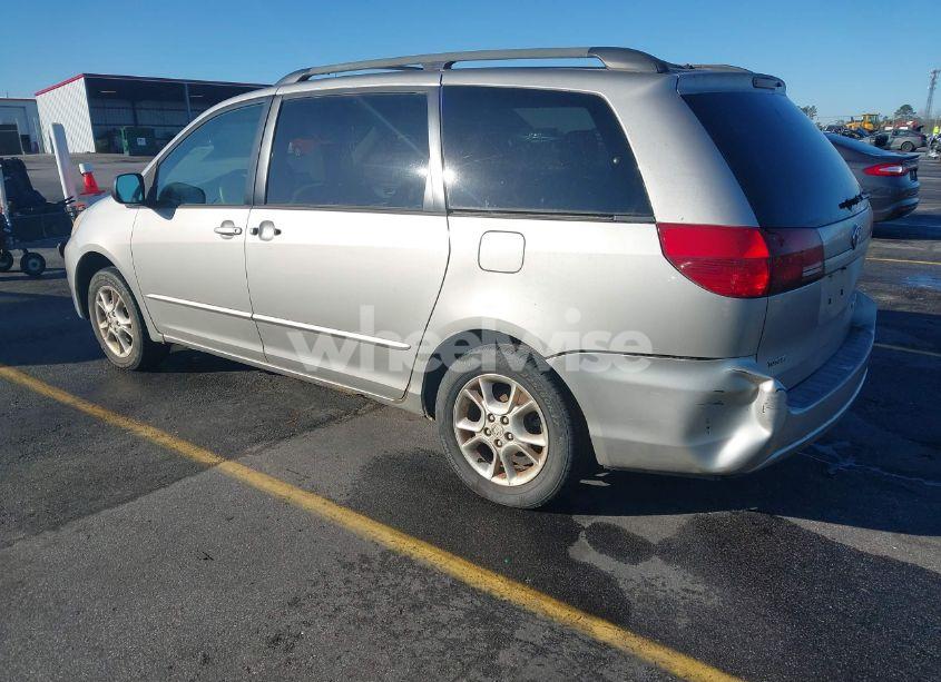 Photo 3 of 2005 Toyota Sienna LE (VIN 5TDBA23C85S041021)