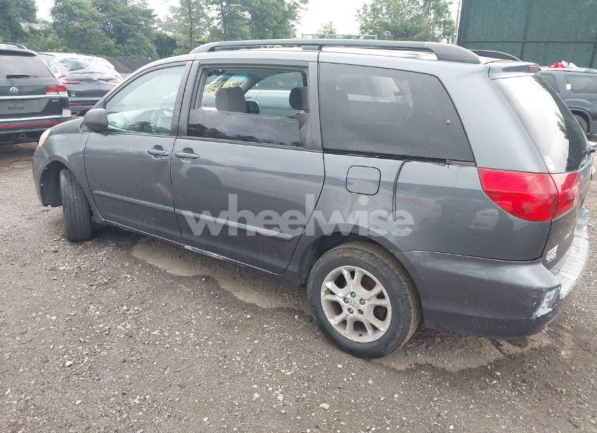 Photo 3 of 2006 Toyota Sienna LE (VIN 5TDBA23C86S072268)