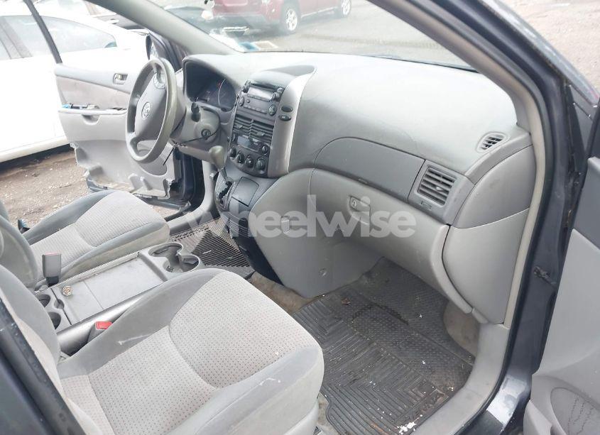 Photo 5 of 2006 Toyota Sienna LE (VIN 5TDBA23C86S072268)
