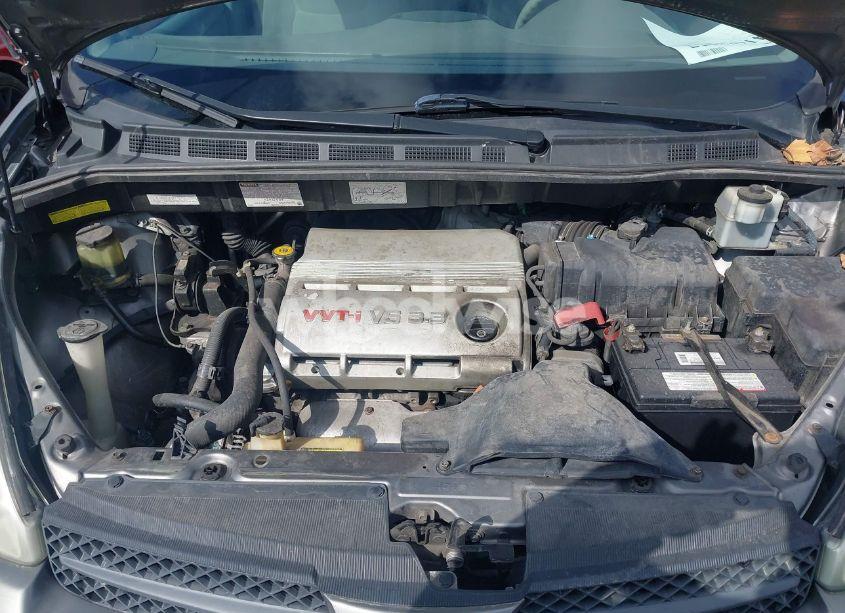 Photo 10 of 2004 Toyota Sienna LE (VIN 5TDBA23C94S023108)