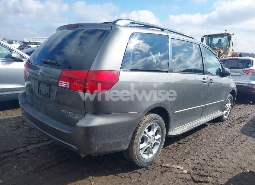 Photo 4 of 2004 Toyota Sienna LE (VIN 5TDBA23C94S023108)